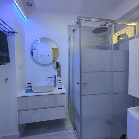Apartment Living Agua *